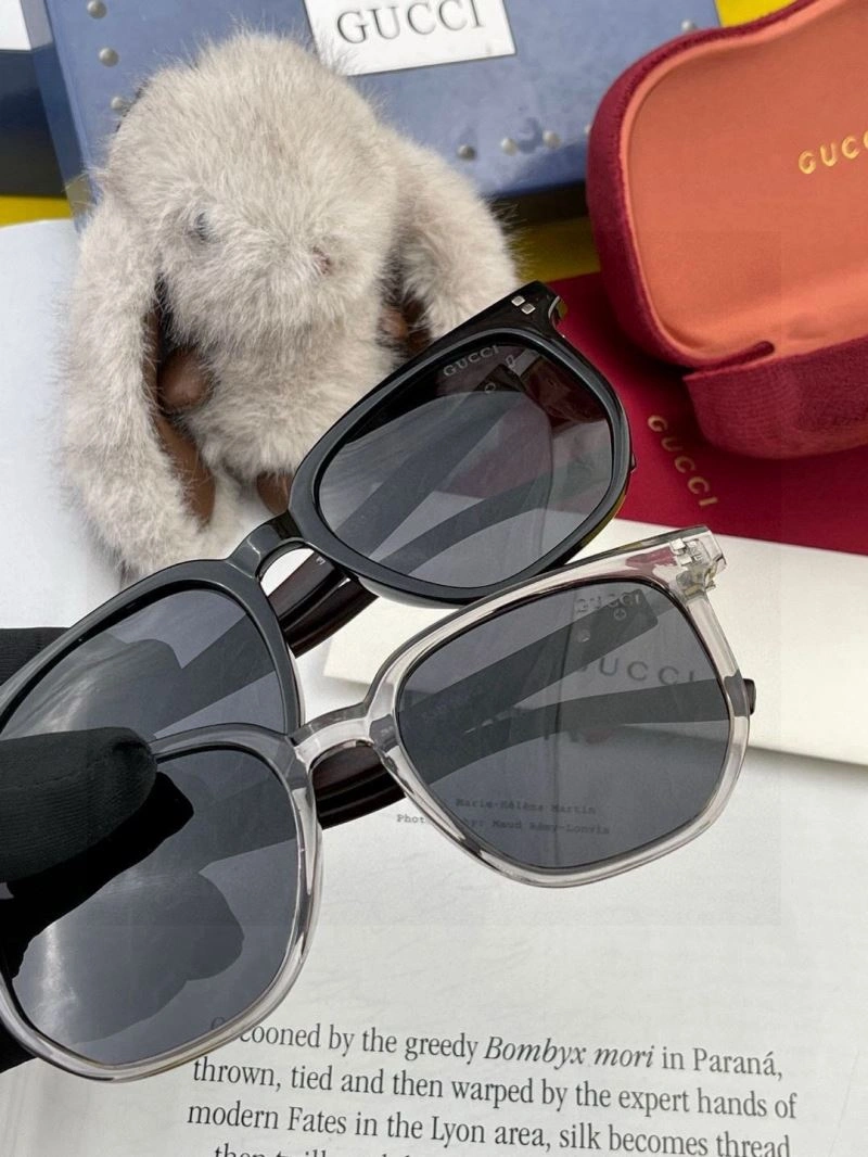 Gucci Sunglasses Lightweight 279858