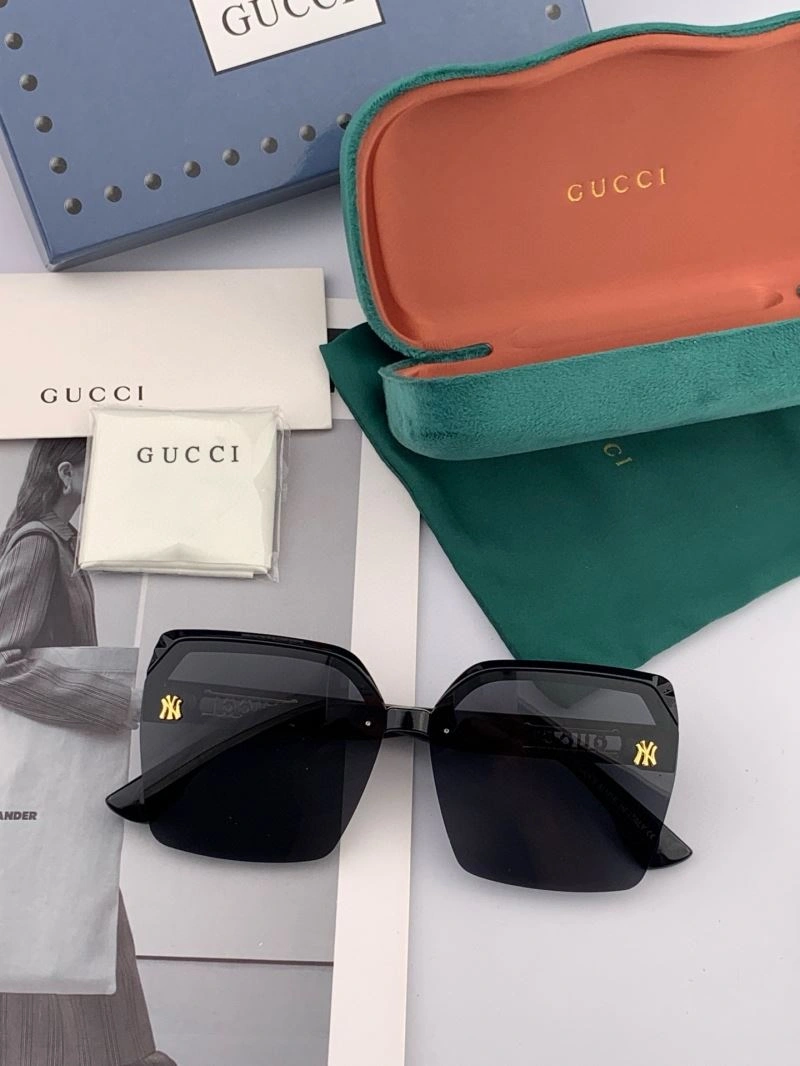 Durable Gucci Sunglasses 279865