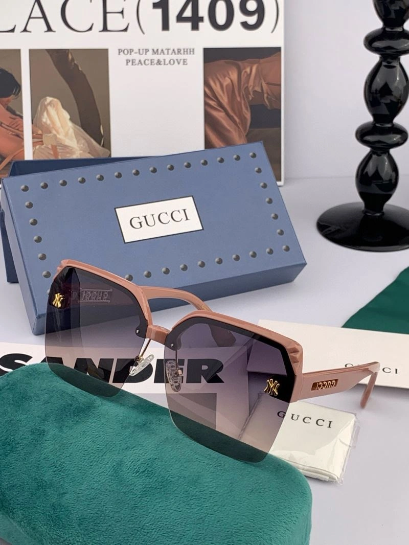 Durable Gucci Sunglasses 279865