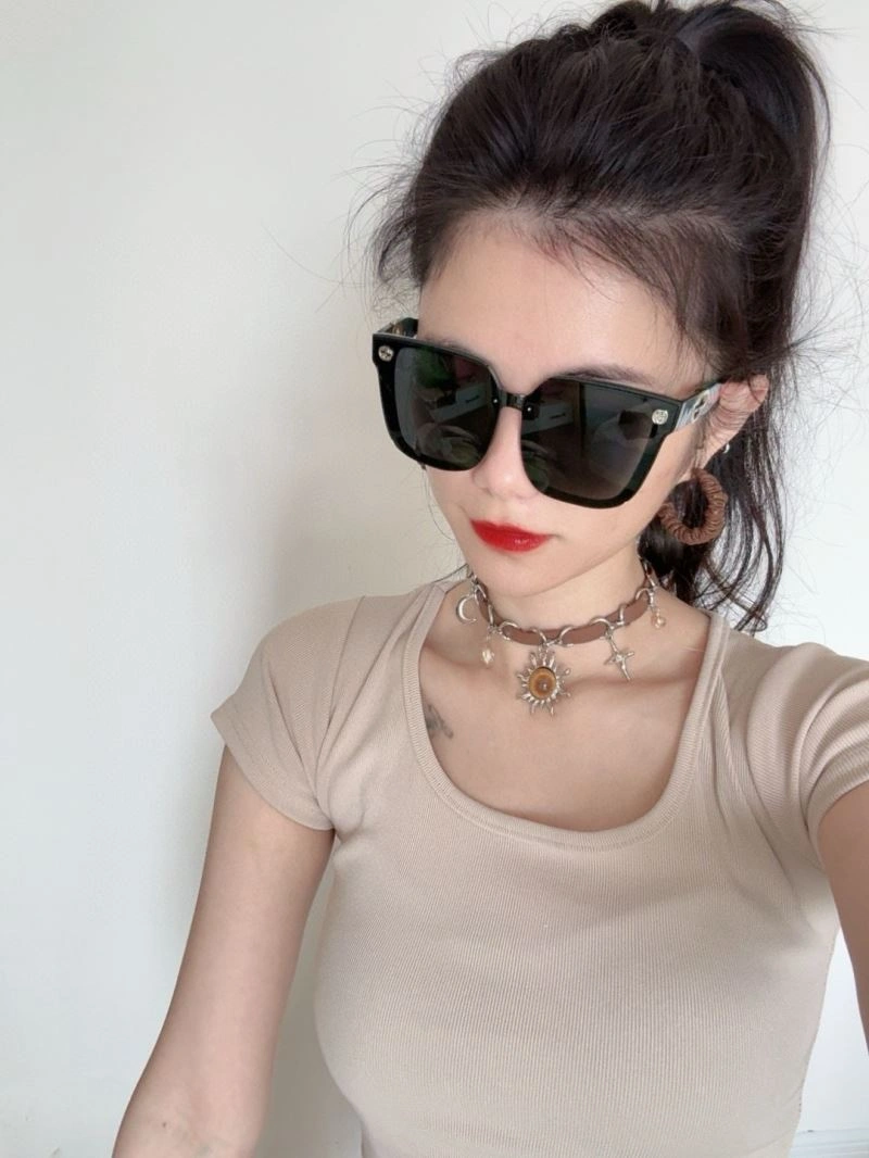 Fashionable Gucci Sunglasses 279853