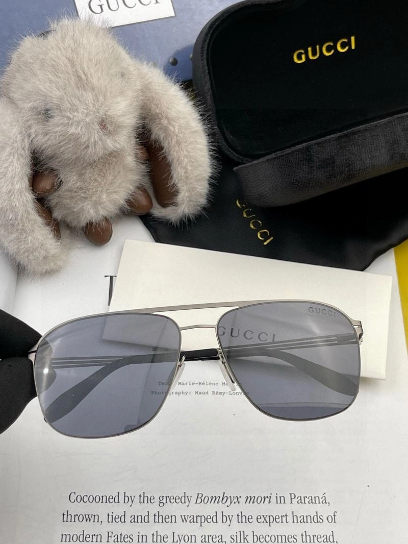 Resilient Gucci Sunglasses 279857