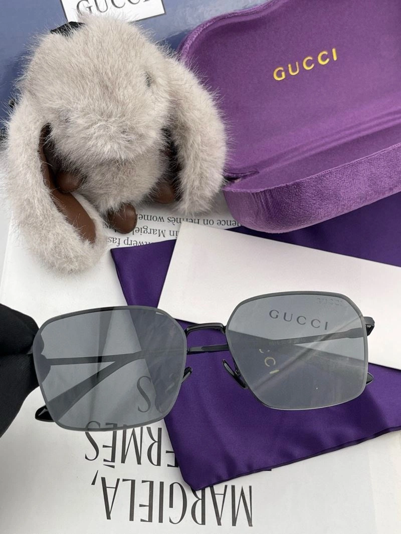 Classic Gucci Sunglasses 279851