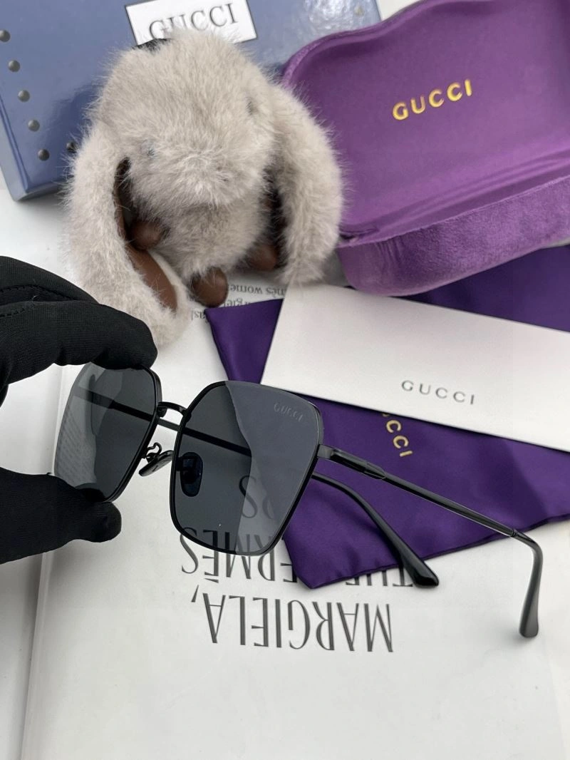 Classic Gucci Sunglasses 279851