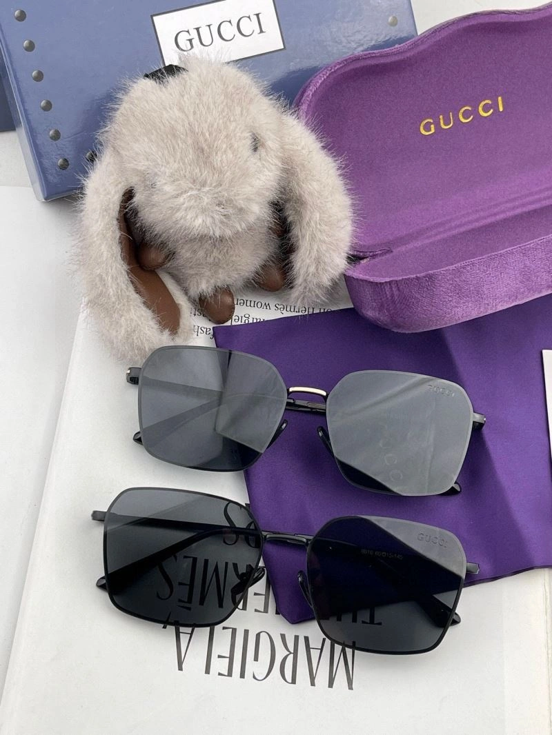 Classic Gucci Sunglasses 279851