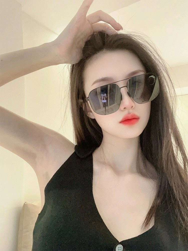 EyeCatching Gucci Sunglasses 279856