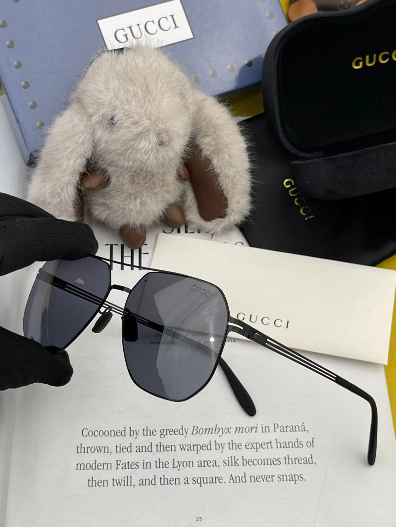 EyeCatching Gucci Sunglasses 279856