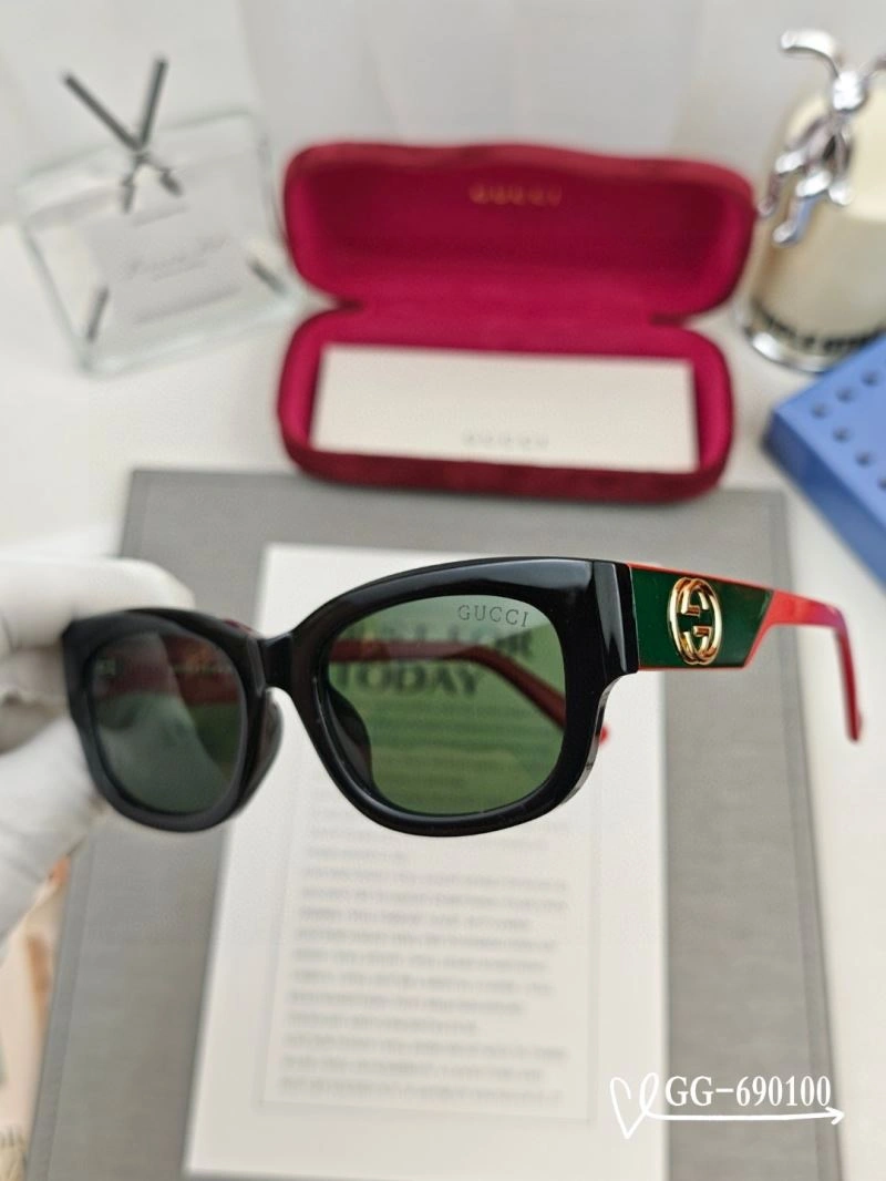 Gucci Sunglasses Colorful 279833