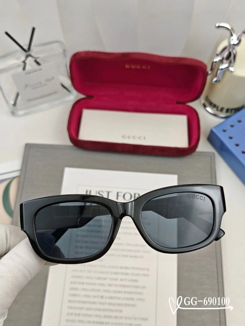 Gucci Sunglasses Colorful 279833