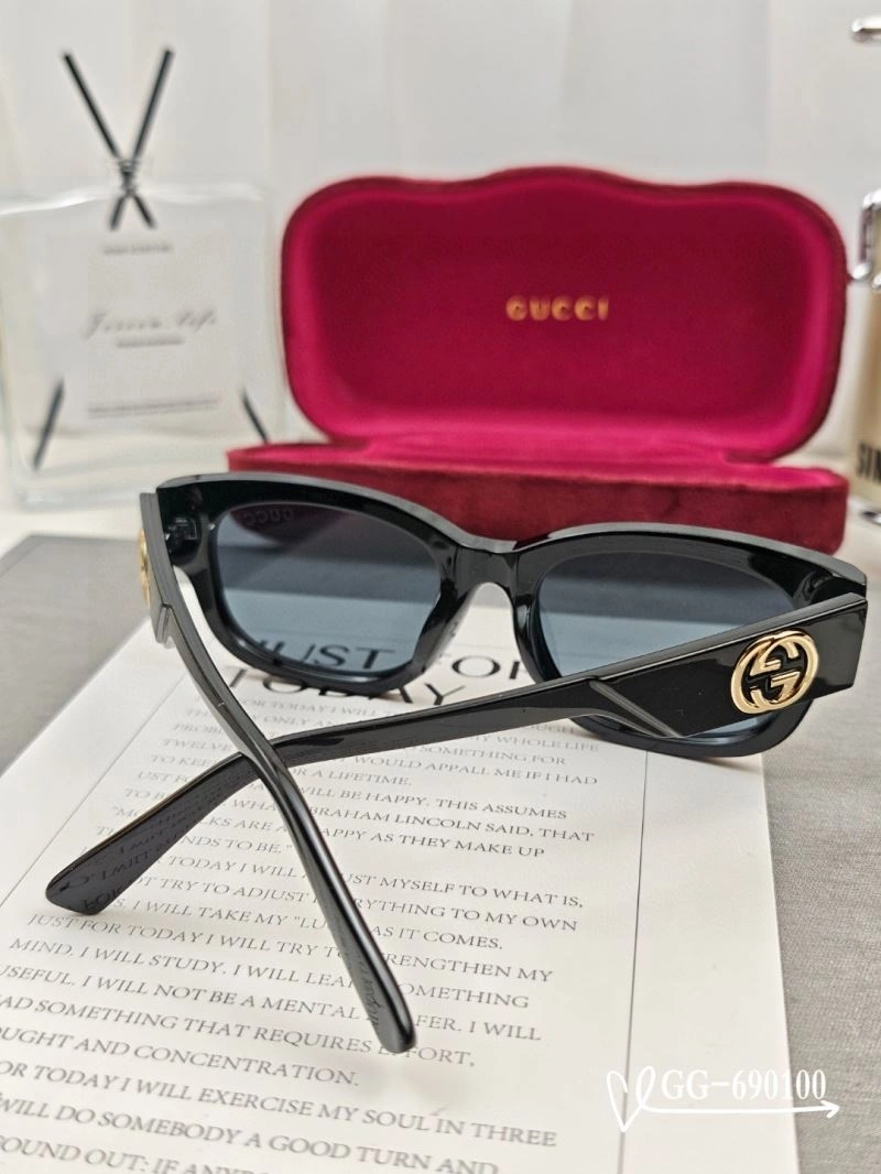 Gucci Sunglasses Colorful 279833