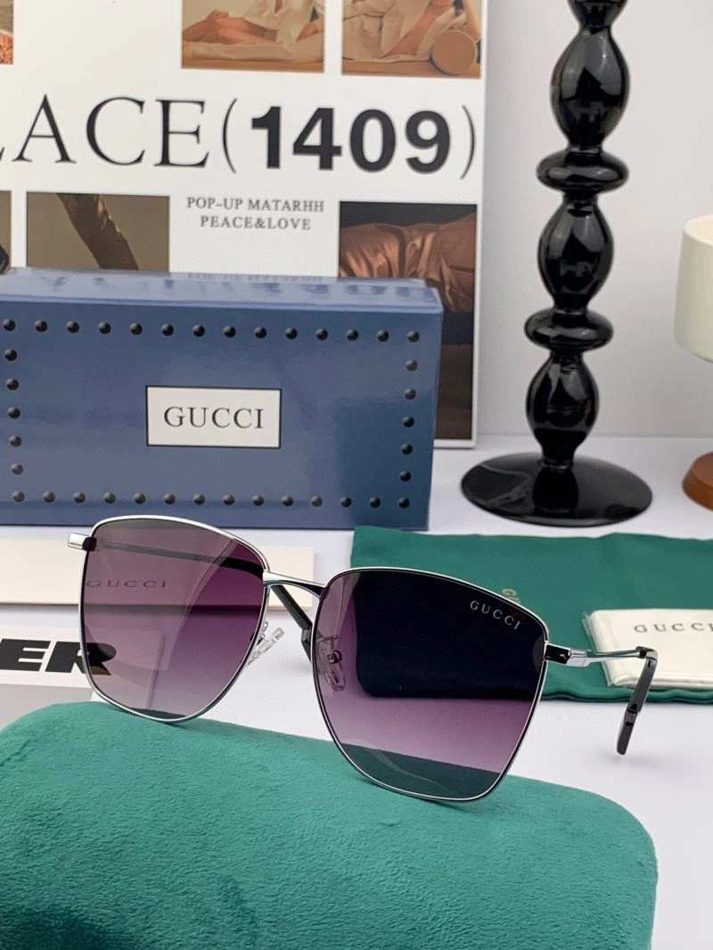 Classic Gucci Sunglasses 279825
