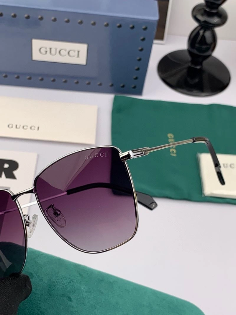 Classic Gucci Sunglasses 279825