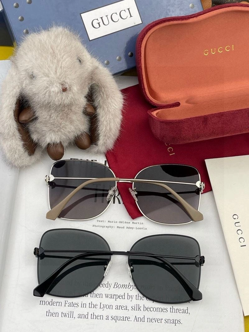 Gucci Sunglasses Breathable 279802