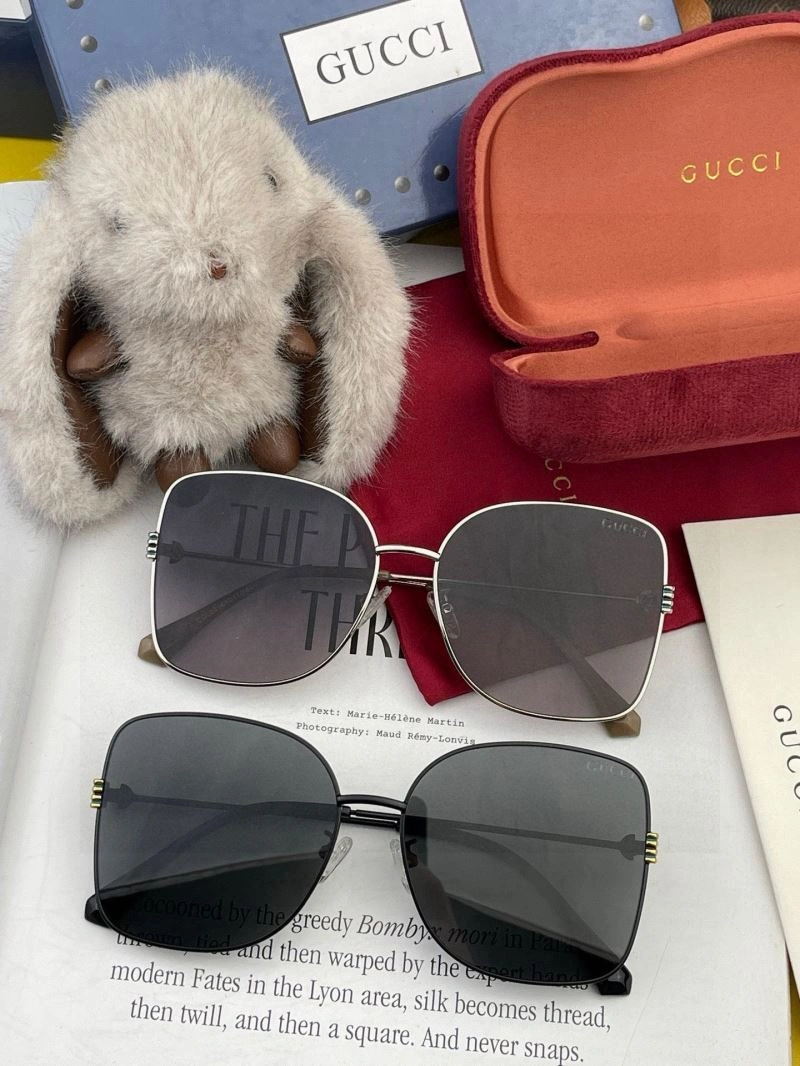 Gucci Sunglasses Breathable 279802