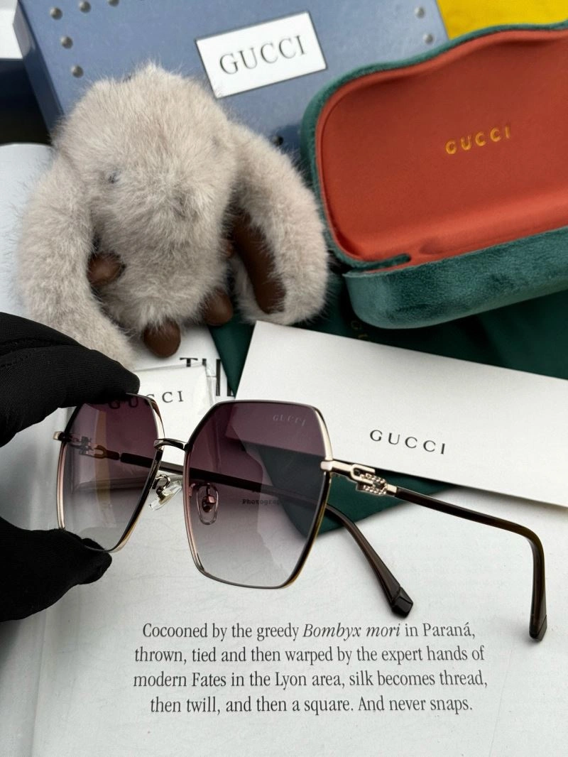 Gucci Sunglasses Practical 279799