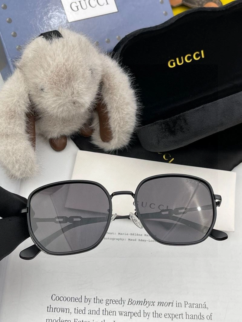 Sustainable Gucci Sunglasses 279812