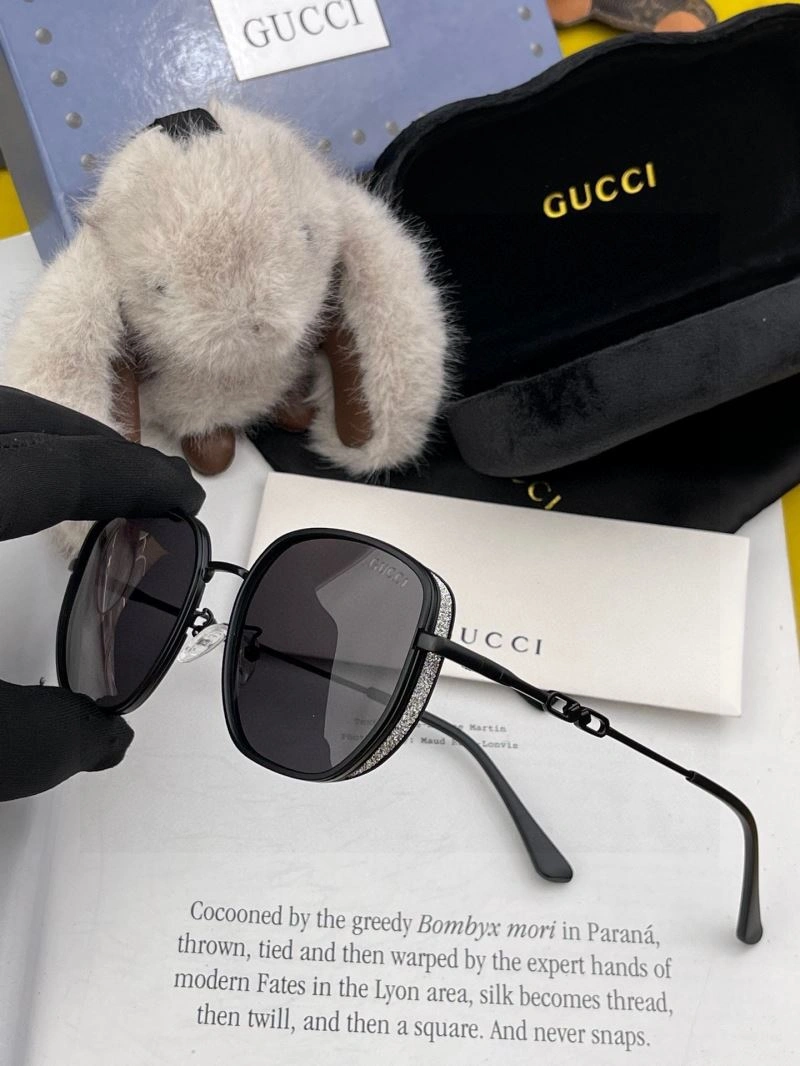 Sustainable Gucci Sunglasses 279812