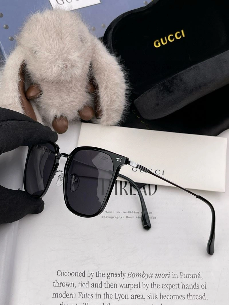 Gucci Sunglasses Timeless 279806