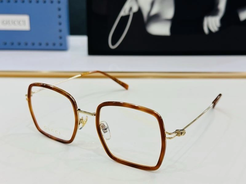Gucci Sunglasses UrbanChic 279818