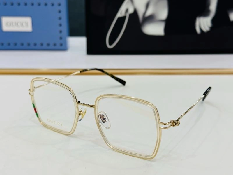 Gucci Sunglasses UrbanChic 279818
