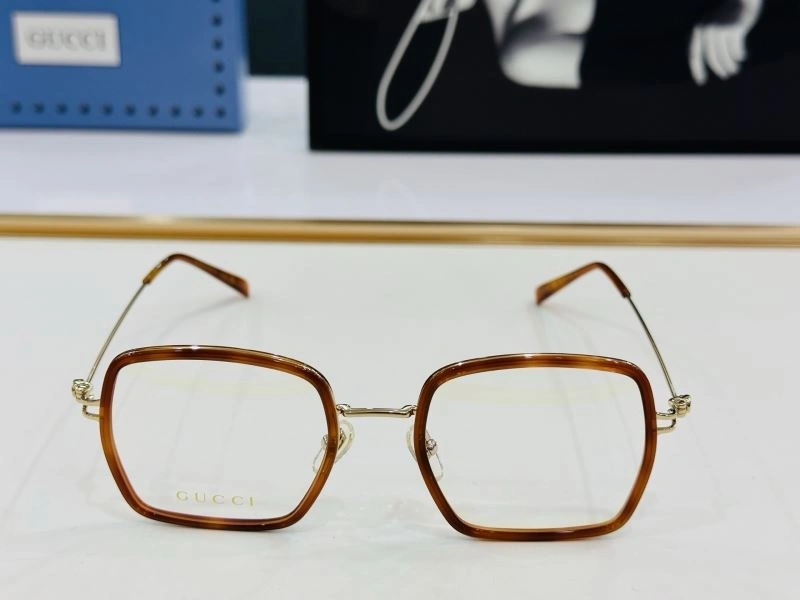 Gucci Sunglasses UrbanChic 279818