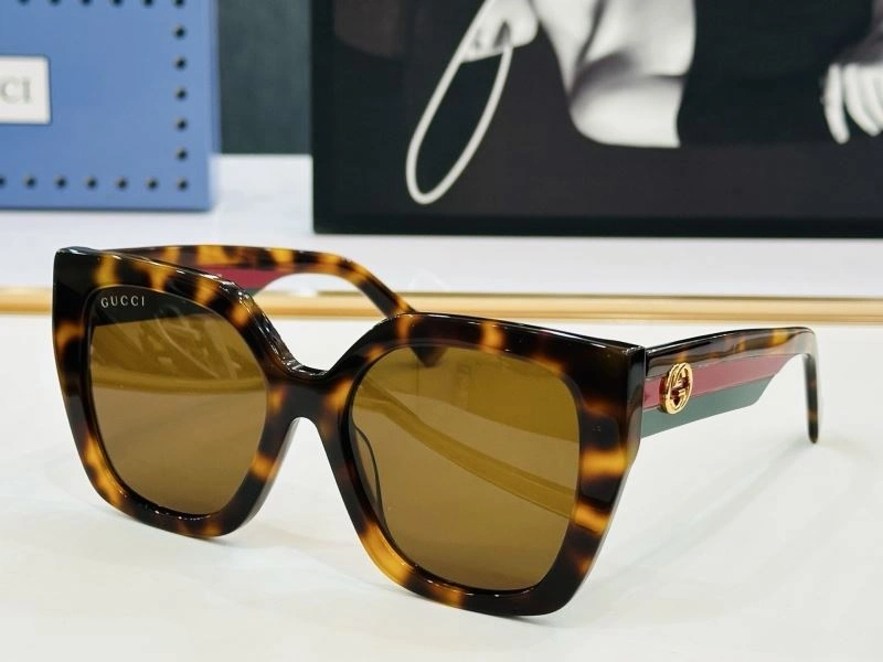 Gucci Sunglasses Neat 279820