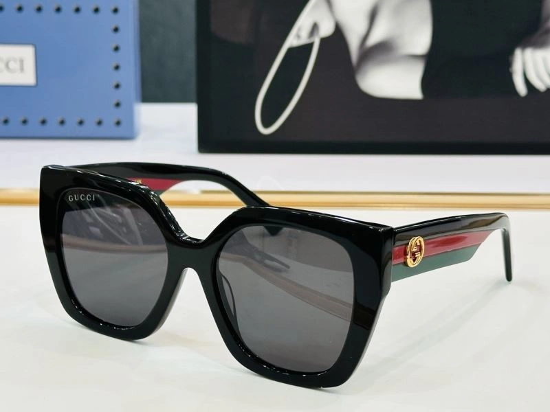 Gucci Sunglasses Neat 279820