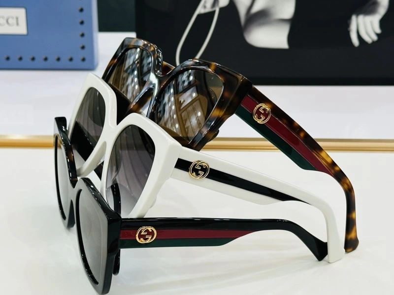Gucci Sunglasses Neat 279820