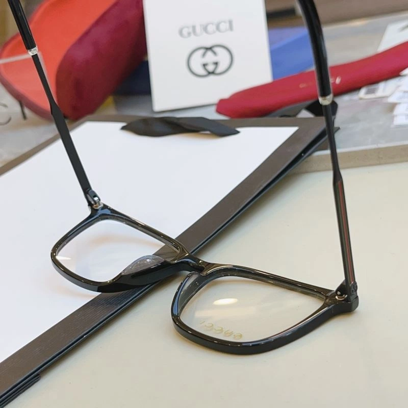 Packable Gucci Sunglasses 279808