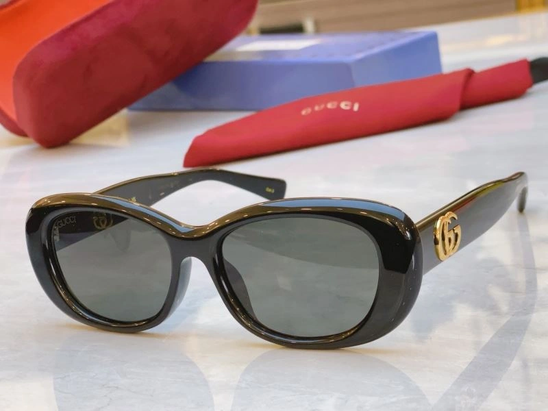 Gucci Sunglasses SunProtective 279811