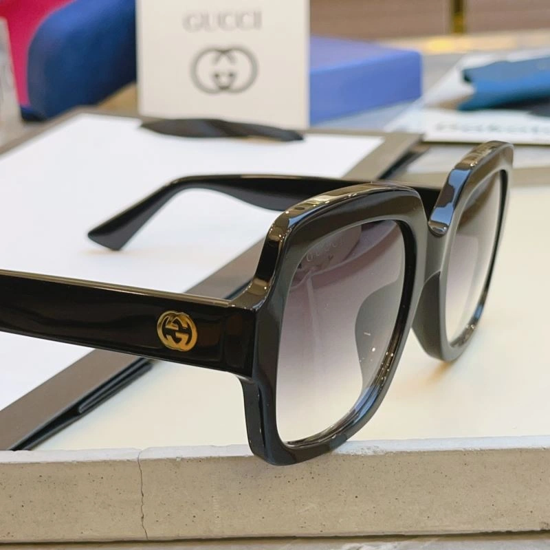 Gucci Sunglasses AllSeason 279807