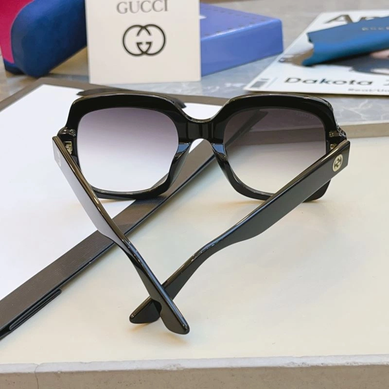 Gucci Sunglasses AllSeason 279807