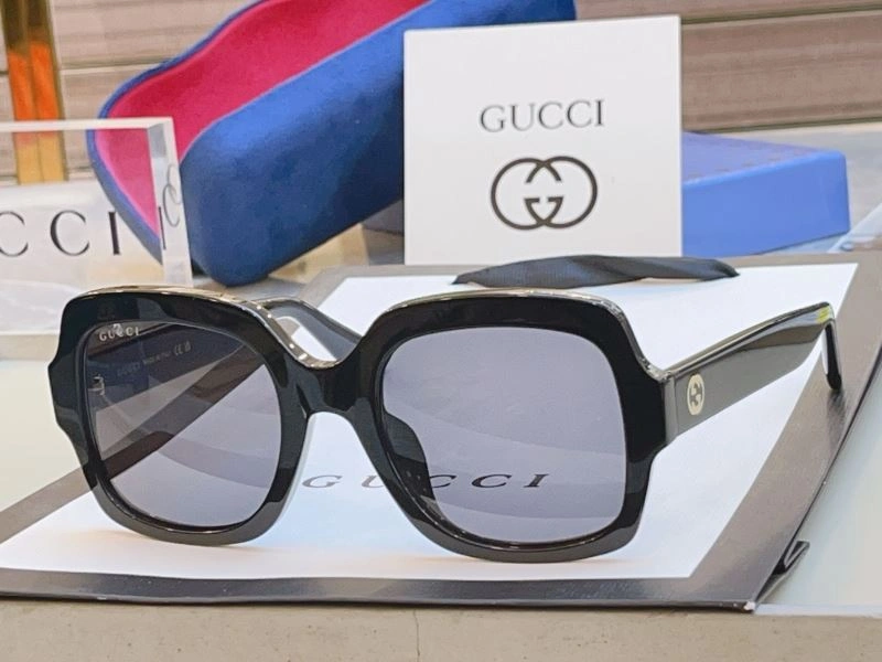 Attractive Gucci Sunglasses 279810