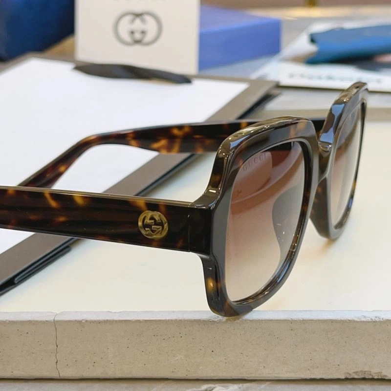 Attractive Gucci Sunglasses 279810