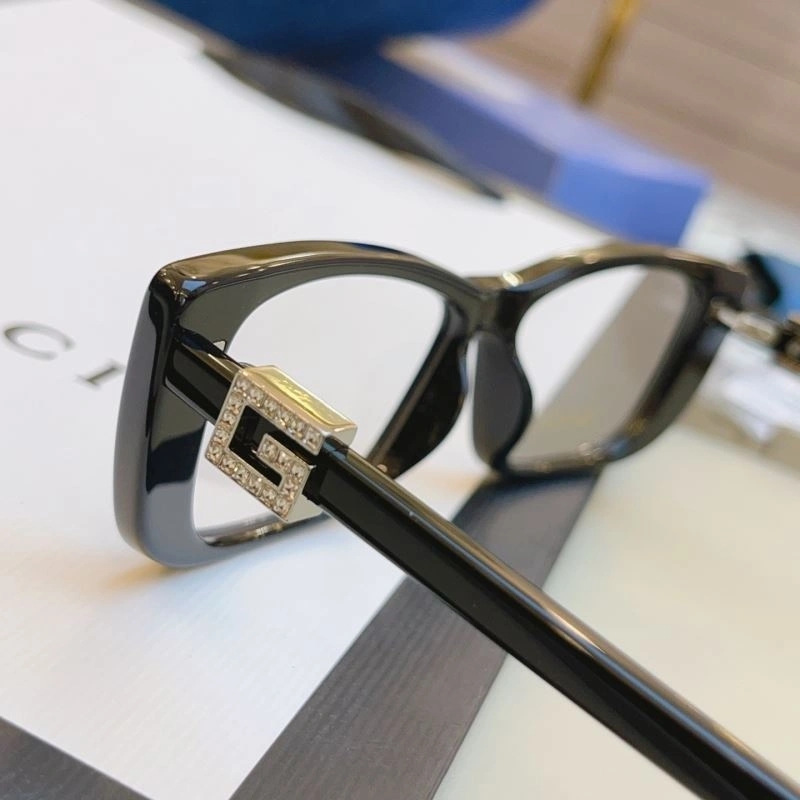 Tailored Gucci Sunglasses 279794