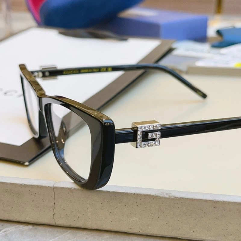 Tailored Gucci Sunglasses 279794