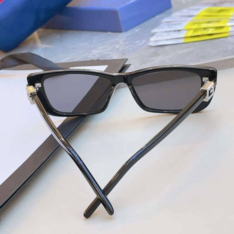 ZipUp Gucci Sunglasses 279798