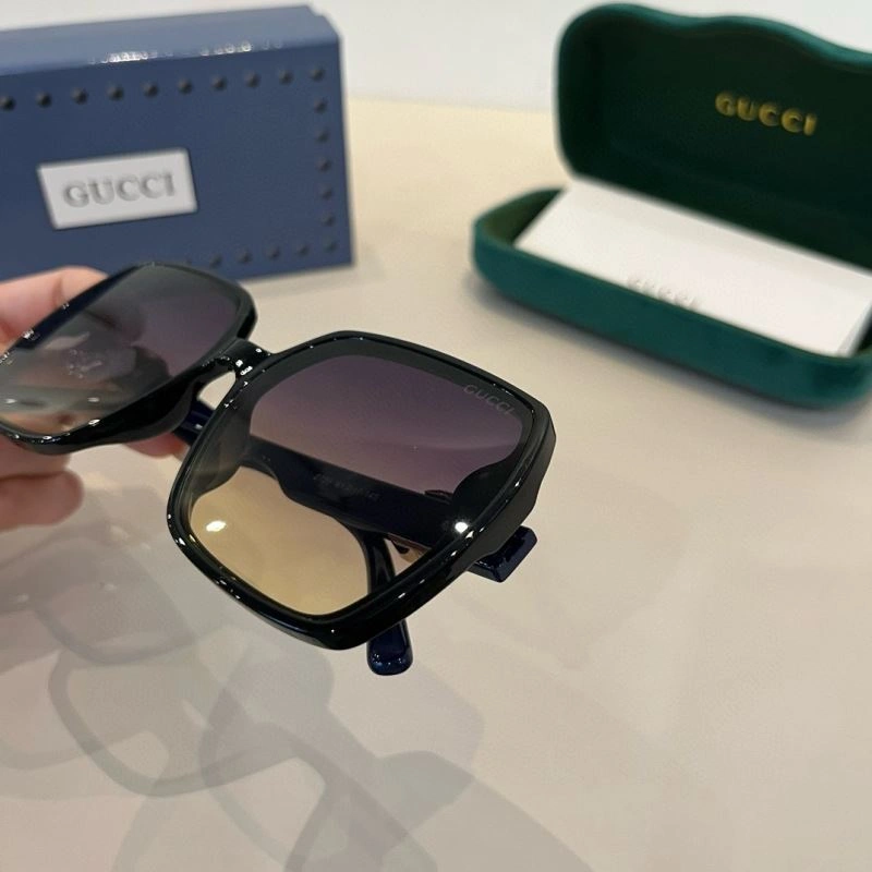 Gucci Sunglasses Lightweight 279793