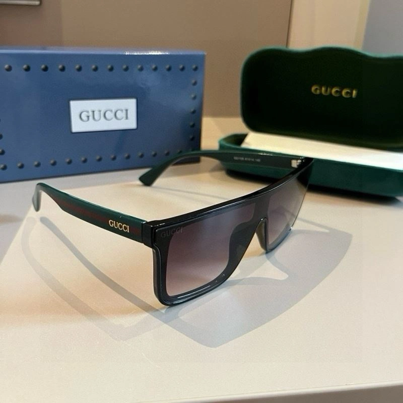 Gucci Sunglasses Casual 279784