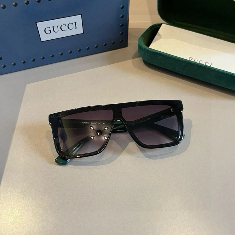 Gucci Sunglasses Casual 279784