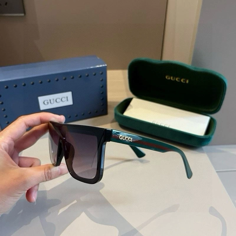 Gucci Sunglasses Casual 279784