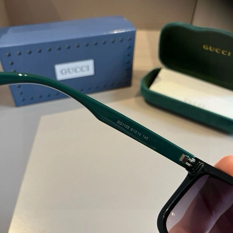 Gucci Sunglasses Casual 279784