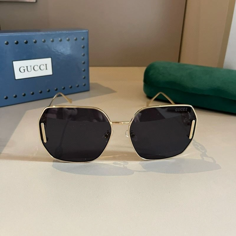 Gucci Sunglasses Classic 279785
