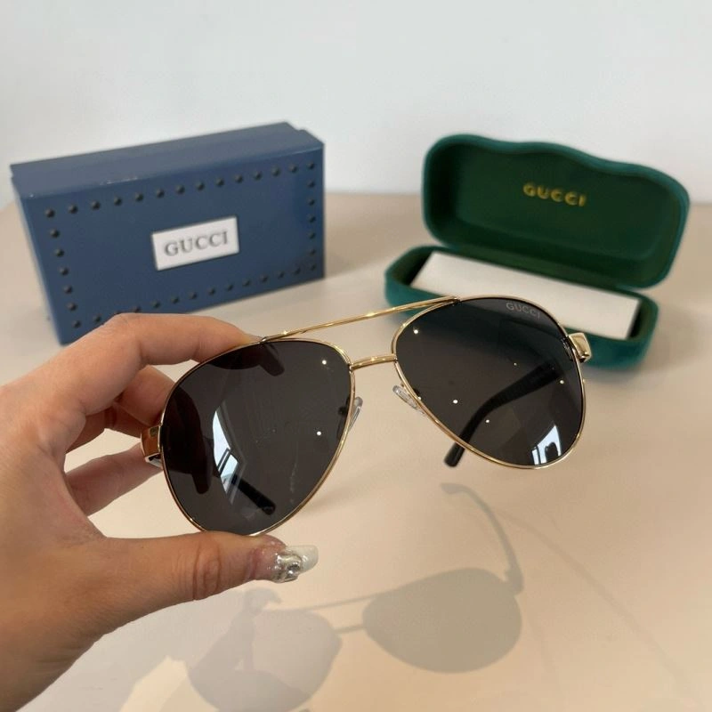 Gucci Sunglasses FashionForward 279771