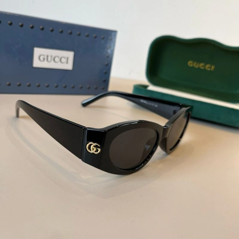 Gucci Sunglasses StreetReady 279780