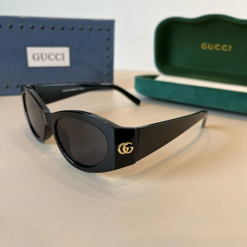 Gucci Sunglasses StreetReady 279780