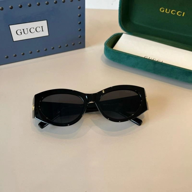 Gucci Sunglasses StreetReady 279780