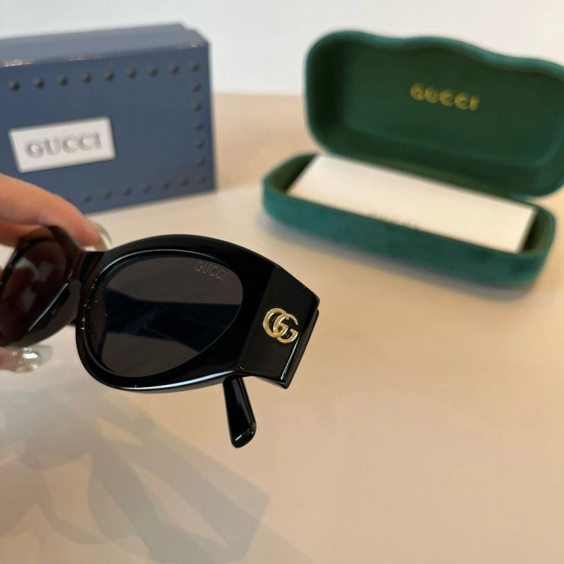 Gucci Sunglasses StreetReady 279780