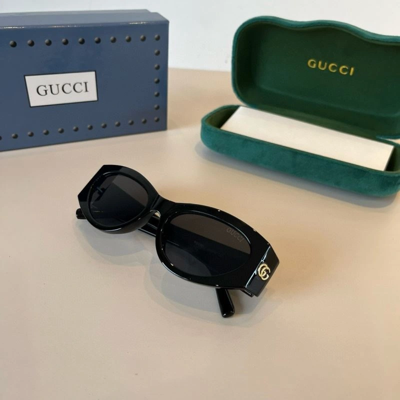 Gucci Sunglasses StreetReady 279780