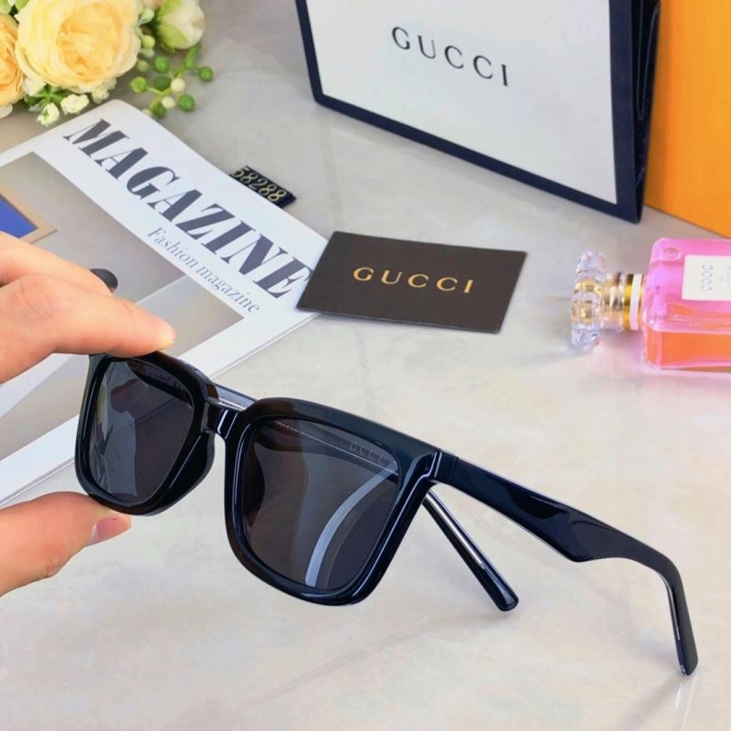 Reliable Gucci Sunglasses 279765