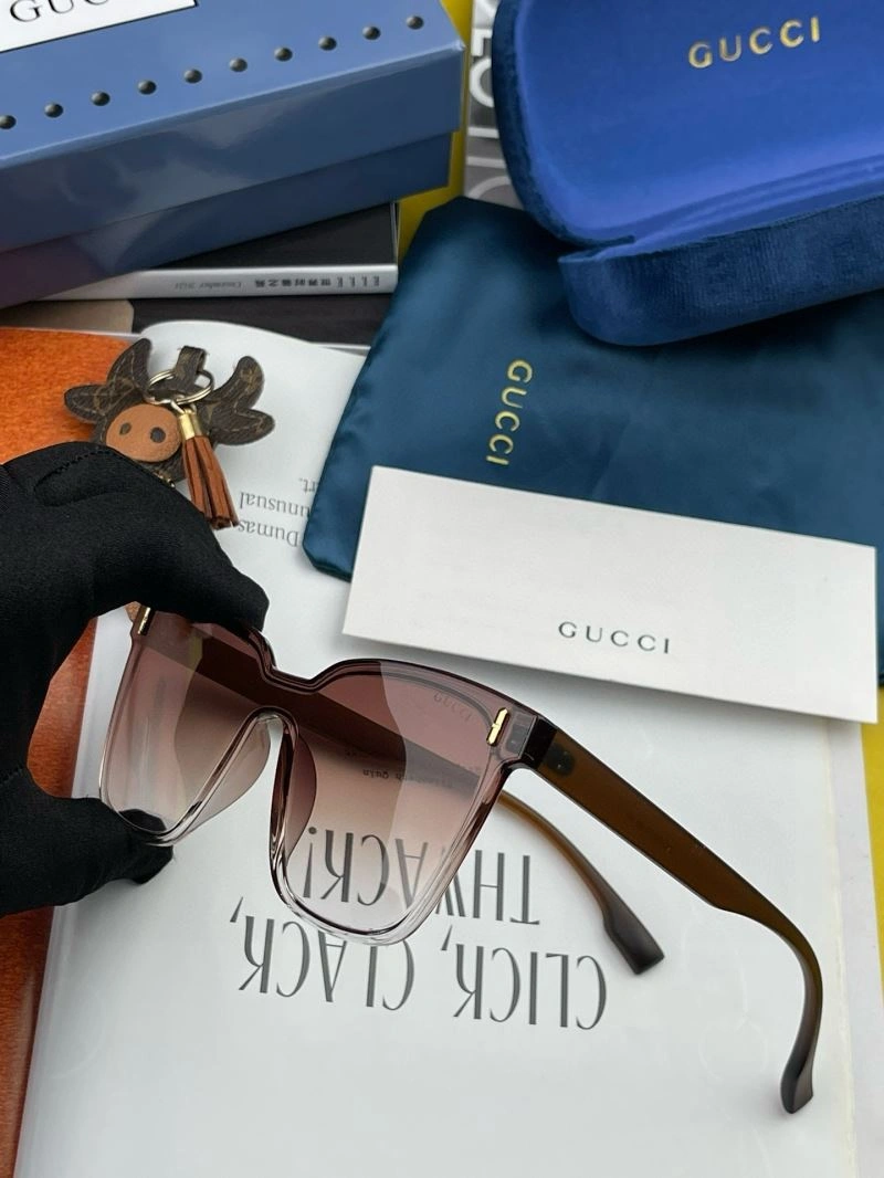 Gucci Sunglasses OnTrend 279781